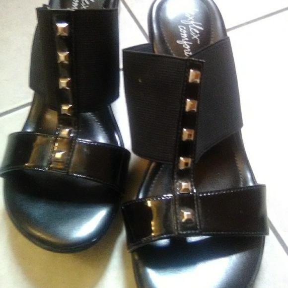 dexflex comfort Shoes - Black heels